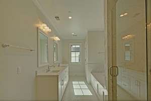 5713 Potomac Avenue Master Bathroom