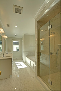 5713 Potomac Avenue Master Bathroom